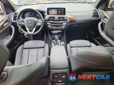 Zdjęcie 8 z 13 samochodu: 2021 BMW X3 XDRIVE30E VIN:5UXTS1C0XM9G87497 - miniatura
