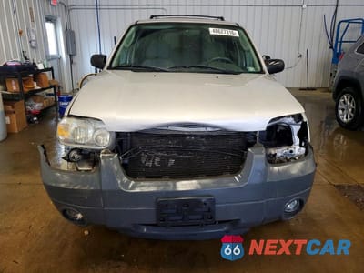 Piąte zdjęcie samochodu w środku: 2006 FORD ESCAPE XLT VIN:1FMYU03146KA23656 - miniatura