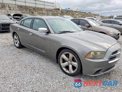 Czwarte zdjęcie samochodu z boku: 2011 DODGE CHARGER R VIN:2B3CL5CT2BH610375 - miniatura