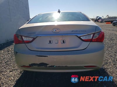 Zdjęcie 6 z 12 samochodu: 2011 HYUNDAI SONATA GLS VIN:5NPEB4AC3BH106075 - miniatura