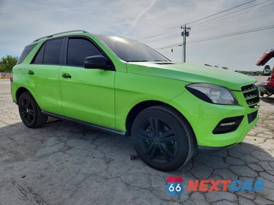 Czwarte zdjęcie samochodu z boku: 2015 MERCEDES-BENZ ML 350 4MATIC VIN:4JGDA5HB2FA444593 - miniatura