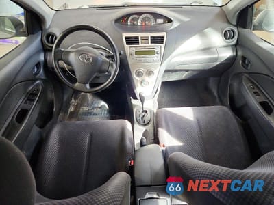 Zdjęcie 8 z 12 samochodu: 2007 TOYOTA YARIS BASE VIN:JTDBT923871167514 - miniatura