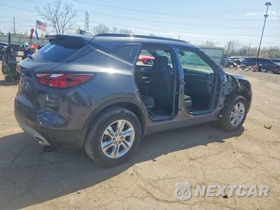 Trzecie zdjęcie samochodu z tyłu: 2021 CHEVROLET BLAZER 2LT VIN:3GNKBCRS4MS549280 - miniatura