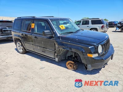Czwarte zdjęcie samochodu z boku: 2016 JEEP PATRIOT SPORT VIN:1C4NJRBB7GD573289 - miniatura