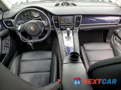 Zdjęcie 8 z 12 samochodu: 2016 PORSCHE PANAMERA SE HYBRID VIN:WP0AD2A74GL041045 - miniatura