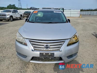 Piąte zdjęcie samochodu w środku: 2014 NISSAN SENTRA SV VIN:3N1AB7AP2EL630554 - miniatura
