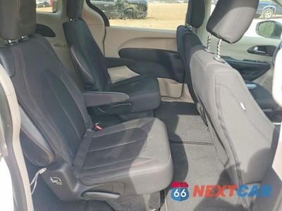 Zdjęcie 11 z 13 samochodu: 2019 CHRYSLER PACIFICA LX VIN:2C4RC1CGXKR701019 - miniatura