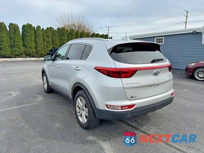 Trzecie zdjęcie samochodu z tyłu: 2017 KIA SPORTAGE LX VIN:KNDPMCAC7H7037286 - miniatura
