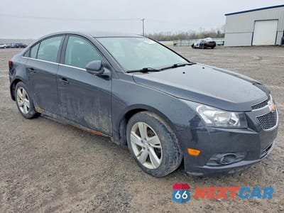 Czwarte zdjęcie samochodu z boku: 2014 CHEV CRUZE VIN:1G1P75SZ1E7418593 - miniatura