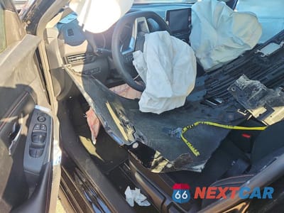 Zdjęcie 8 z 11 samochodu: 2025 NISSAN SENTRA SR VIN:3N1AB8DV4SY321053 - miniatura