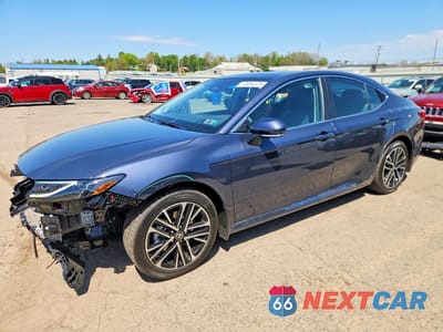 2026 TOYOTA CAMRY XLE 4T1DBADK4TU554762 - główne zdjęcie licytacji z USA - miniatura