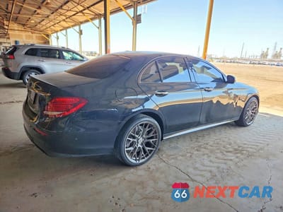 Trzecie zdjęcie samochodu z tyłu: 2017 MERCEDES-BENZ E 43 4MATIC AMG VIN:WDDZF6EB3HA191766 - miniatura