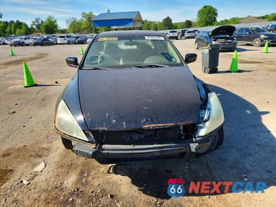 Piąte zdjęcie samochodu w środku: 2005 HONDA ACCORD LX VIN:1HGCM56495A099428 - miniatura