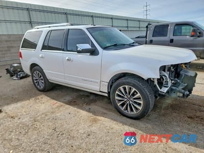 Czwarte zdjęcie samochodu z boku: 2017 LINCOLN NAVIGATOR SELECT VIN:5LMJJ2JT5HEL12067 - miniatura