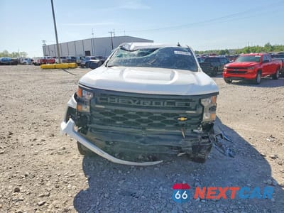 Piąte zdjęcie samochodu w środku: 2024 CHEVROLET SILVERADO K1500 VIN:1GCUDAEDXRZ311404 - miniatura