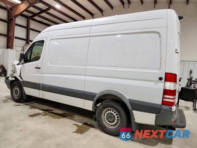Drugie zdjęcie samochodu z przodu: 2017 MERCEDES BENZ SPRINTER 2500 DELIVERY VAN VIN:WD3PE7CD9HP385062 - miniatura