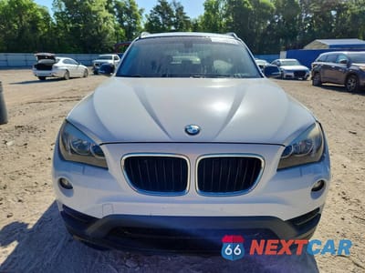 Piąte zdjęcie samochodu w środku: 2015 BMW X1 XDRIVE28I VIN:WBAVL1C55FVY36941 - miniatura