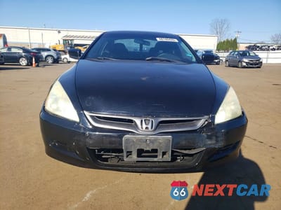 Piąte zdjęcie samochodu w środku: 2006 HONDA ACCORD EX VIN:1HGCM82786A004358 - miniatura