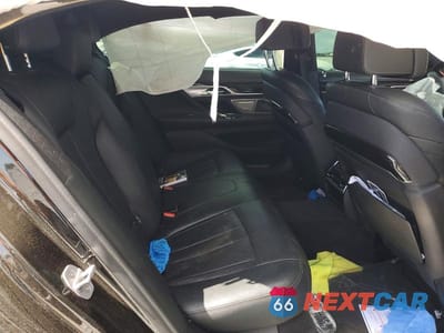 Zdjęcie 10 z 12 samochodu: 2019 BMW 740 I VIN:WBA7E2C55KB454770 - miniatura