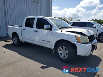 Czwarte zdjęcie samochodu z boku: 2006 NISSAN TITAN XE FFV VIN:1N6BA07A96N521473 - miniatura