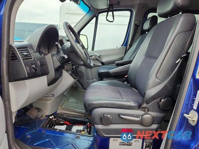 Zdjęcie 7 z 12 samochodu: 2013 MERCEDES-BENZ SPRINTER 2500 VIN:WD4PE7CD4D5755030 - miniatura