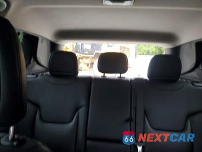 Zdjęcie 10 z 13 samochodu: 2016 JEEP RENEGADE LIMITED VIN:ZACCJBDT7GPD52264 - miniatura
