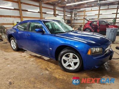 Czwarte zdjęcie samochodu z boku: 2010 DODGE CHARGER VIN:2B3CA2CV9AH287821 - miniatura