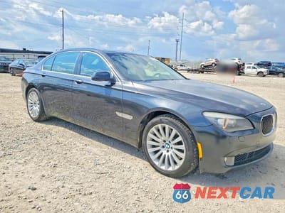 Czwarte zdjęcie samochodu z boku: 2011 BMW 750 LXI VIN:WBAKC8C52BC432349 - miniatura