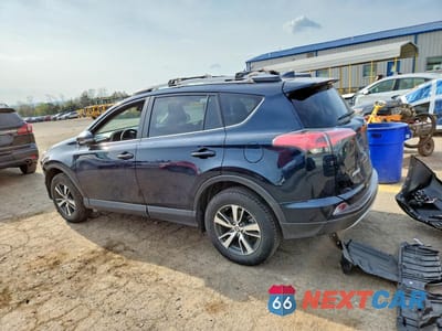 Drugie zdjęcie samochodu z przodu: 2017 TOYOTA RAV4 XLE VIN:2T3RFREV2HW679226 - miniatura