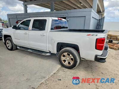Drugie zdjęcie samochodu z przodu: 2017 CHEVROLET SILVERADO K1500 LT VIN:3GCUKREC0HG241177 - miniatura