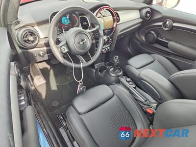 Zdjęcie 8 z 13 samochodu: 2024 MINI COOPER S VIN:WMW43DL00R3S14393 - miniatura