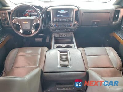 Zdjęcie 8 z 12 samochodu: 2018 CHEVROLET SILVERADO K3500 LTZ VIN:1GC4K0CY8JF117336 - miniatura