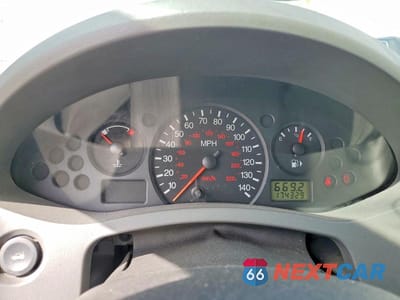 Zdjęcie 9 z 13 samochodu: 2005 FORD FOCUS ZX4 VIN:1FAFP34N15W238270 - miniatura