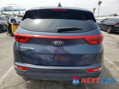 Piąte zdjęcie samochodu w środku: 2017 KIA SPORTAGE LX VIN:KNDPMCAC7H7067968 - miniatura