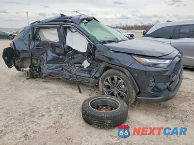 Czwarte zdjęcie samochodu z boku: 2025 TOYOTA RAV4 HYBRID XLE PREMIUM VIN:JTMB6RFV9SD167144 - miniatura