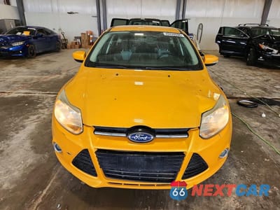 Piąte zdjęcie samochodu w środku: 2012 FORD FOCUS SE VIN:1FAHP3K23CL284747 - miniatura
