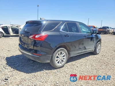 Trzecie zdjęcie samochodu z tyłu: 2021 CHEVROLET EQUINOX LT VIN:2GNAXUEV1M6128117 - miniatura