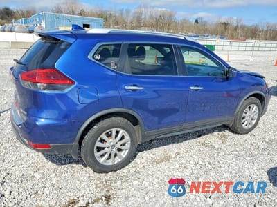 Trzecie zdjęcie samochodu z tyłu: 2017 NISSAN ROGUE SV VIN:KNMAT2MV6HP612011 - miniatura