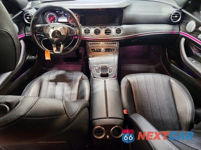 Zdjęcie 8 z 12 samochodu: 2018 MERCEDES-BENZ E 300 4MATIC VIN:WDDZF4KB2JA383579 - miniatura