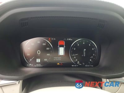 Zdjęcie 9 z 13 samochodu: 2018 VOLVO XC60 T6 INSCRIPTION VIN:YV4A22RL5J1021037 - miniatura
