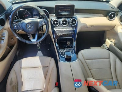 Zdjęcie 8 z 12 samochodu: 2016 MERCEDES-BENZ C 300 4MATIC VIN:55SWF4KB3GU125180 - miniatura