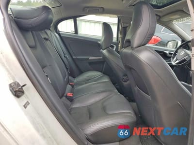 Zdjęcie 10 z 12 samochodu: 2011 VOLVO S60 T6 VIN:YV1902FH2B2010157 - miniatura