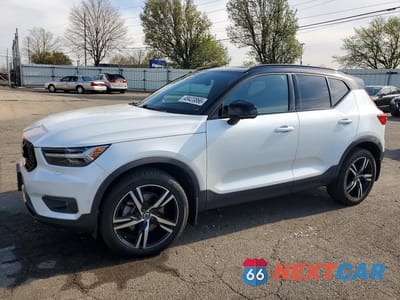 2019 VOLVO XC40 T5 R-DESIGN YV4162UM9K2150463 - główne zdjęcie licytacji z USA - miniatura