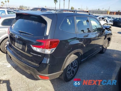 Trzecie zdjęcie samochodu z tyłu: 2019 SUBARU FORESTER PREMIUM VIN:JF2SKAGC9KH401965 - miniatura