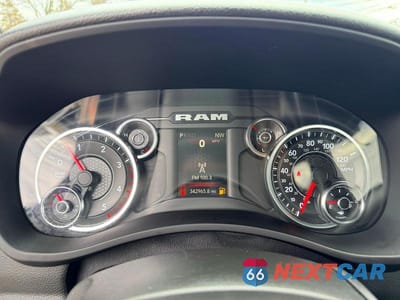 Zdjęcie 8 z 10 samochodu: 2023 RAM 3500 VIN:3C7WRSBL4PG516115 - miniatura