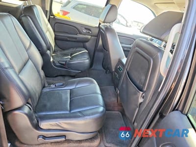 Zdjęcie 11 z 13 samochodu: 2008 CHEVROLET SUBURBAN K1500 LS VIN:3GNFK163X8G236004 - miniatura
