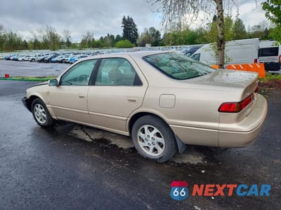 Drugie zdjęcie samochodu z przodu: 1999 TOYOTA CAMRY LE V6 VIN:JT2BF28K5X0220245 - miniatura