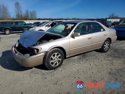 1997 TOYOTA CAMRY XLE V6 4T1BF22K5VU917562 - główne zdjęcie licytacji z USA - miniatura