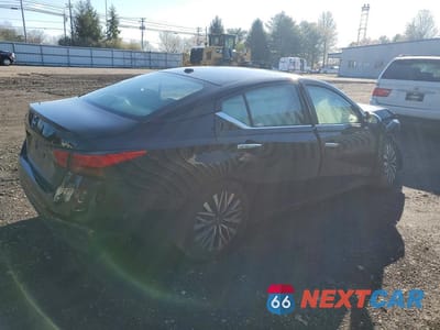 Trzecie zdjęcie samochodu z tyłu: 2024 NISSAN ALTIMA 2.5 SV VIN:1N4BL4DV5RN326461 - miniatura