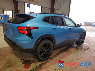 Trzecie zdjęcie samochodu z tyłu: 2025 CHEVROLET TRAX ACTIV VIN:KL77LKEP4SC099895 - miniatura